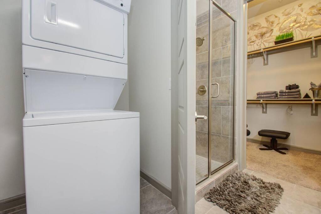 Best 5* Luxury Living Downtown Kingbed Suite Houston Exterior photo